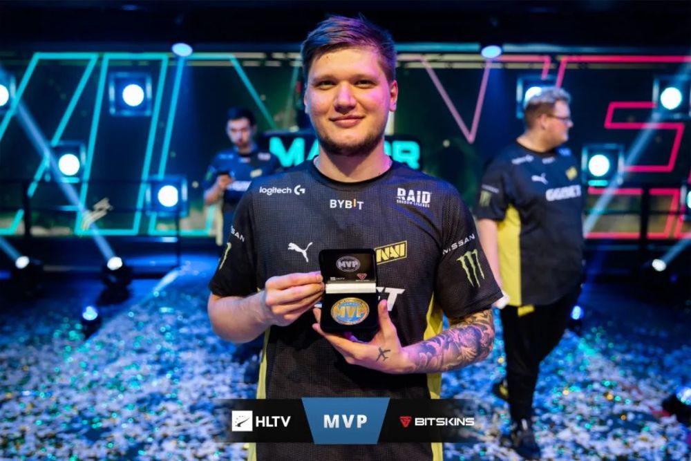 LNG Esports 多人游戏处于低迷状态，SeTab Victor 在团战中贡献了爆炸性的 AOE 伤害， ThunderTalk Gaming 取得了赛点