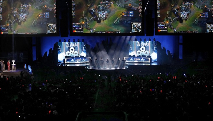 Bilibili Gaming 的训练总监谈到了 Zeus 离开战队的事情，这对 Bilibili Gaming 来说是好事：我们只关心是否能做得更好