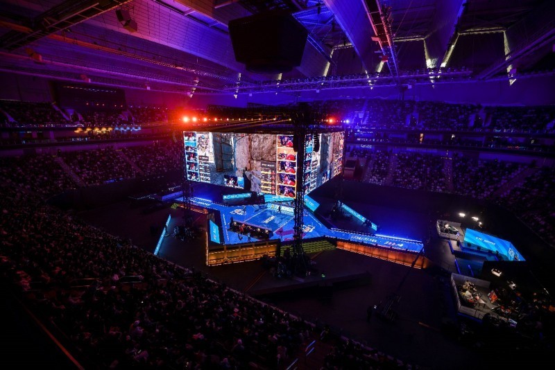 LSB官宣DangMoo将作为职业选手加入二队，她将成为韩国英雄联盟历史上首位转入职业的女选手